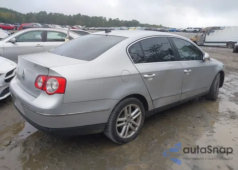 2008 Volkswagen Passat Lux from USA, damaged, VIN WVWEK73C18E166881